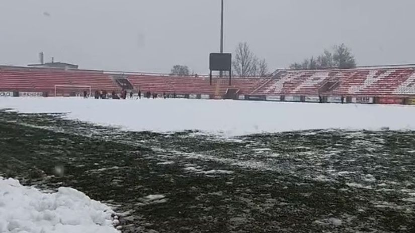Aprilski snijeg odložio mečeve Prve lige u Srbiji