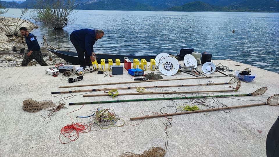 Skadarsko jezero: Zaplijenjena nedozvoljena lovna sredstva