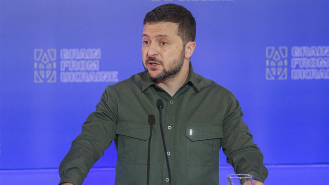 Zelenski: Nosim pištolj i znam da ga koristim