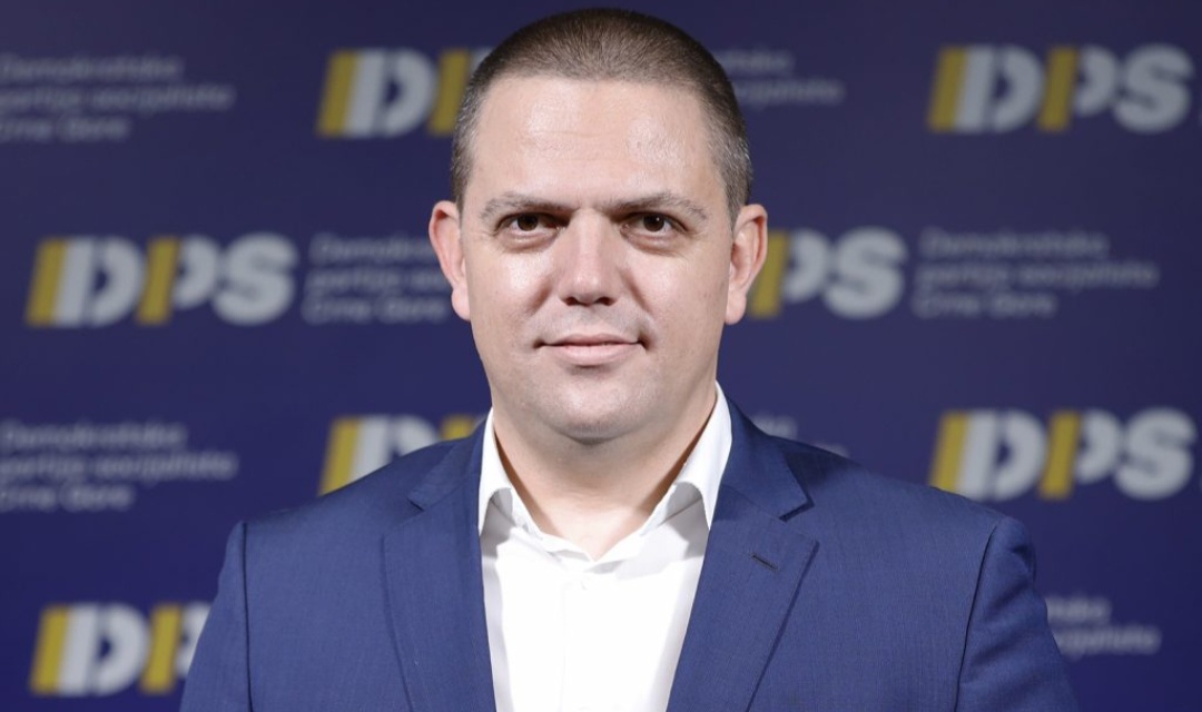 Uhapšen bivši čelnik cetinjskog DPS-a Jovan Martinović: Njega i kolegu terete za 20 miliona!