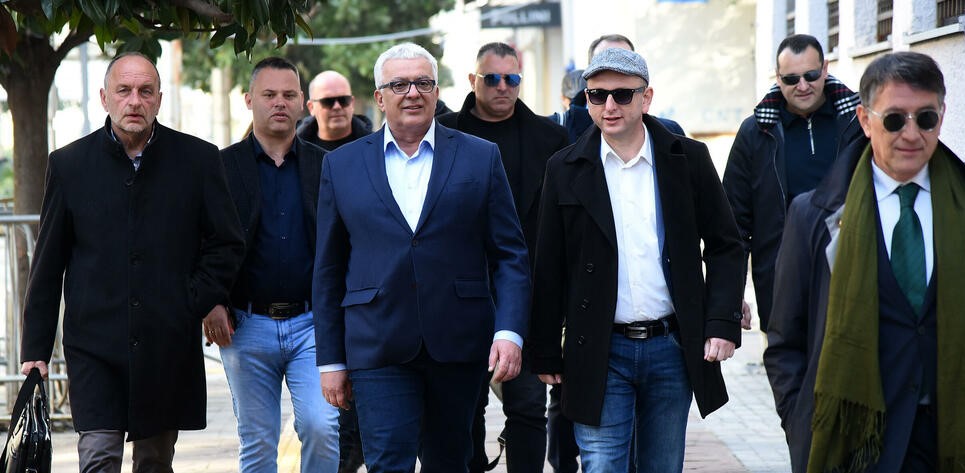 Suđenje za lažni državni udar: Advokat Jovanović tražio da se razdvoji postupak protiv Mandića, Kneževića i Čađenovića!