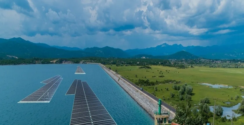 EPCG ne odustaje od plutajuće solarne elektrane na Slanom jezeru