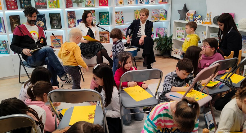 Promovisana zbirka poezije za djecu ,,Vrapci na raskrsnici“ Olivere Banović: Prihod od prodaje ide u humanitarne svrhe