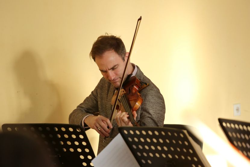 Proslavljeni svjetski violinista Stefan Milenković o koncertu Beogradu i životu u Novom Sadu