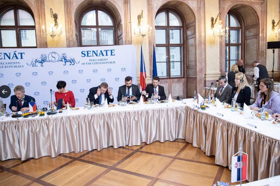 Đurović na radnom doručku za predsjednike parlamenata u Pragu