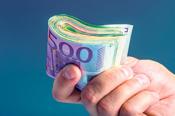 Zelenaš prijetio dužniku da će ga živog odrati ako ne vrati pare