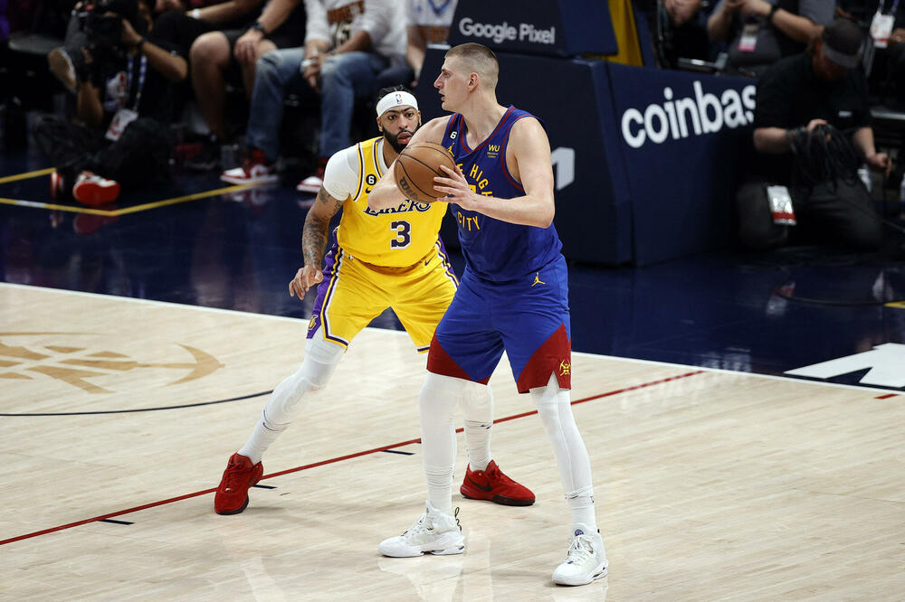 Nestvarni Jokić predvodio Denver do pobjede nad Lejkersima