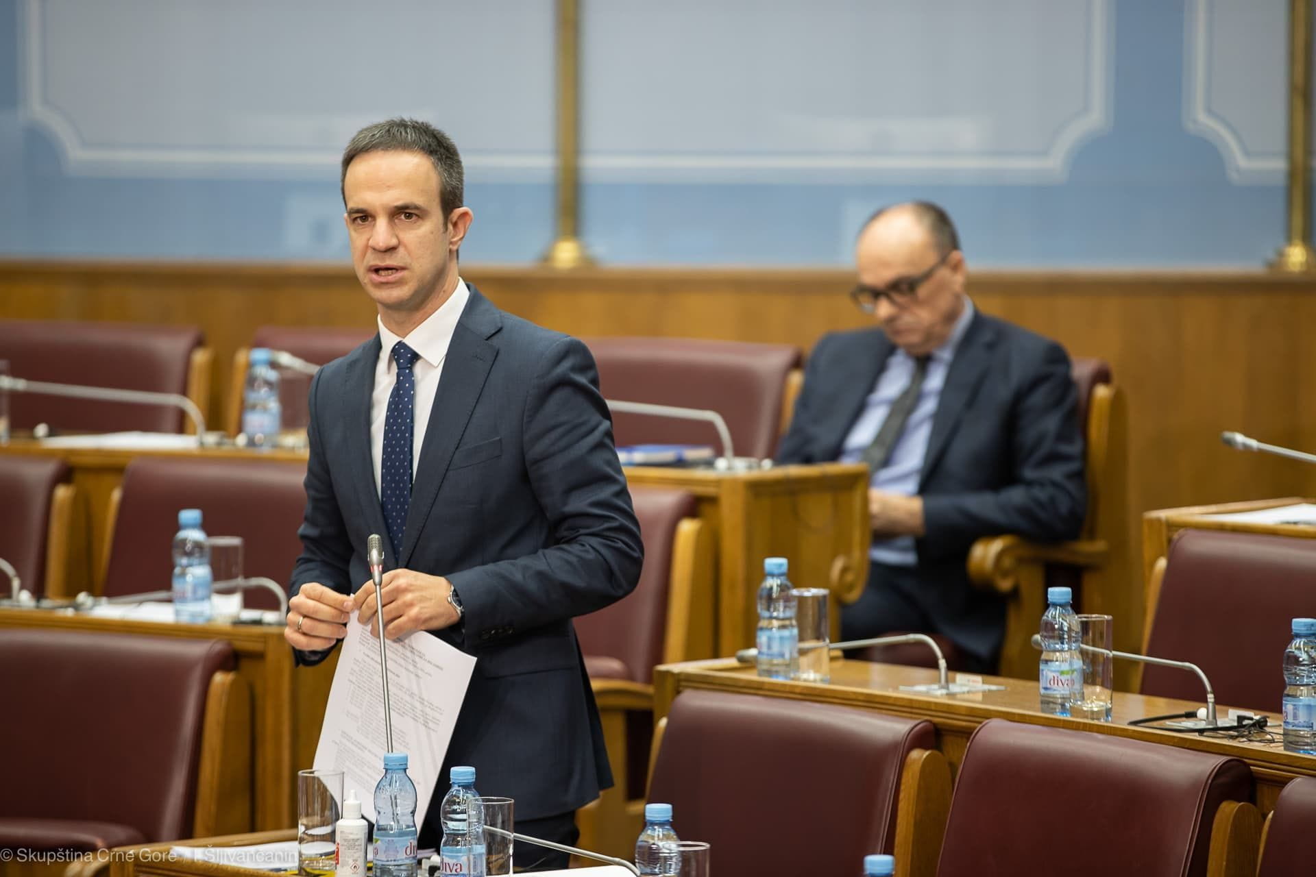 Mugoša: Uvećanje penzija za 20 odsto, podrška korisnicima srazmernih penzija i uvođenje socijalnih penzija