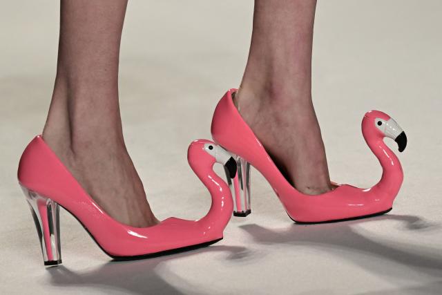 Flamingo salonke brenda Moschino gotovo rasprodate