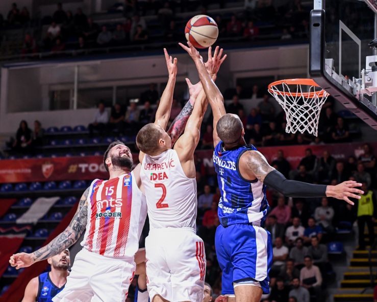 Crvena zvezda nezadovoljna izborom sudija za meč protiv Budućnosti