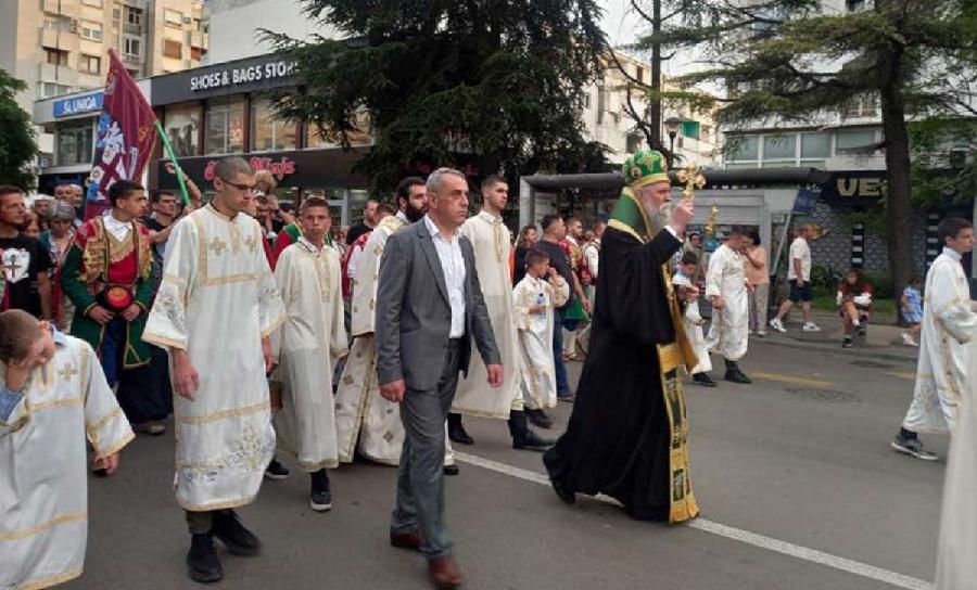 Juče u Baru održana tradicionalna svenarodna litija