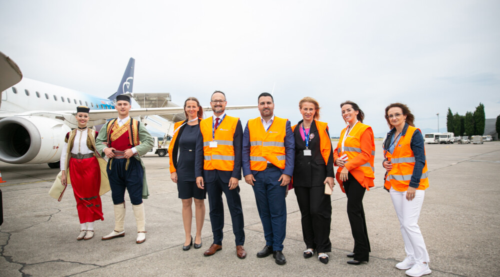 U Podgorici dočekan prvi redovni let iz Bratislave