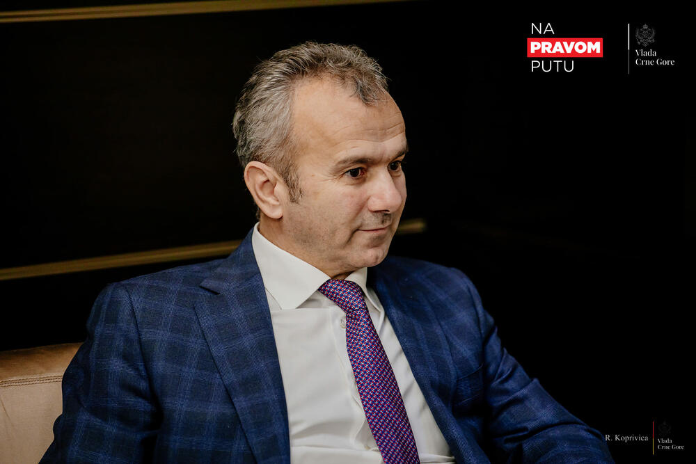Savićević: Berluskoni me je volio i branio, krenuo sam automobilom na sahranu