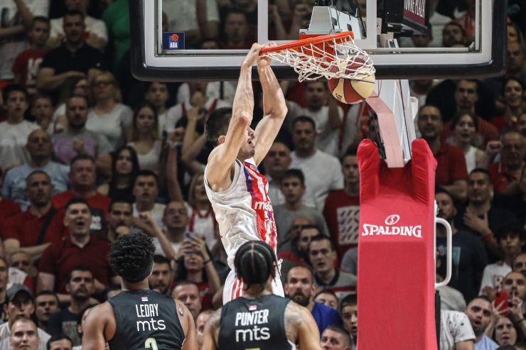 Zvezda i Partizan večeras igraju treći meč finala ABA lige: „Počasni” neće moći u halu