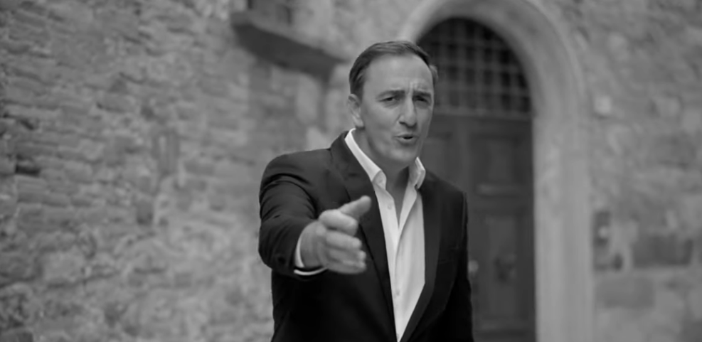 Sergej Ćetković objavio pjesmu „Daj šta daš“ (VIDEO)