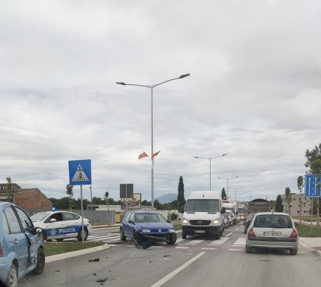 Udes na bulevaru Podgorica – Tuzi, usporen saobraćaj
