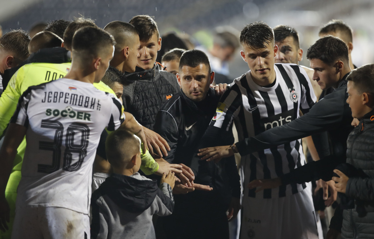 Partizan vraća bordo-plave dresove i Pumu