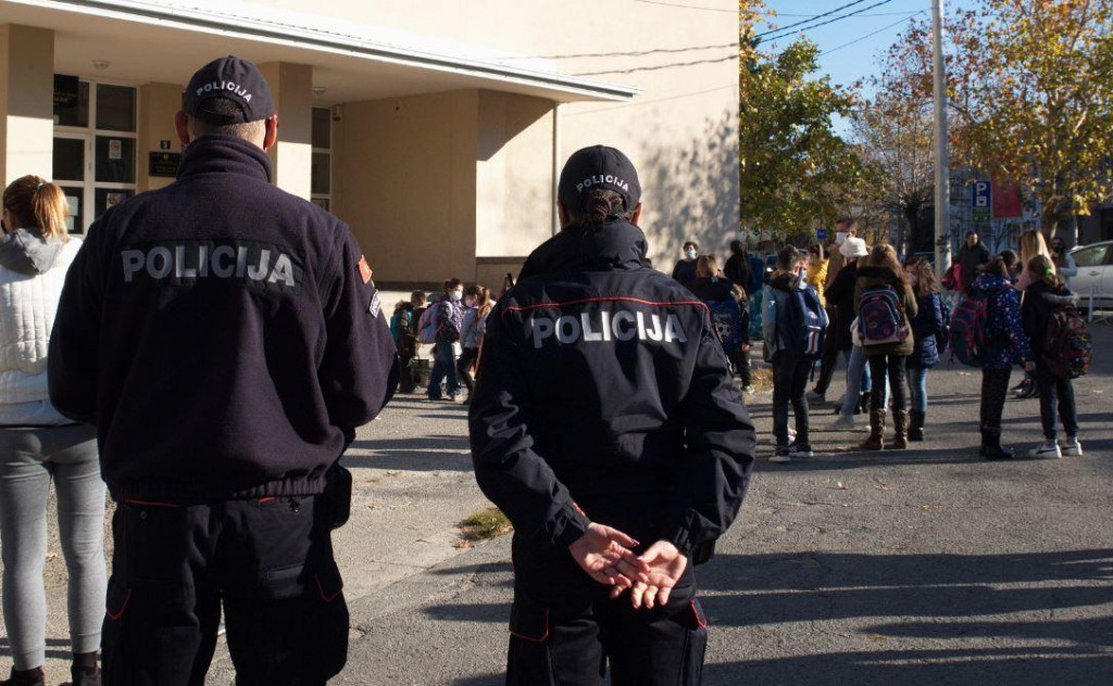 Za četiri godine 1.433 napada na policajace, obezbijediti rad u sigurnim uslovima