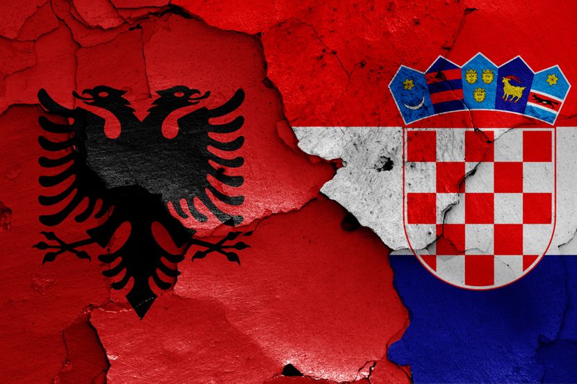 Ko to igra za DPS: Sraman pokušaj predstavnika albanskih i hrvatske partije da prevaspitavaju Srbe u Crnoj Gori!