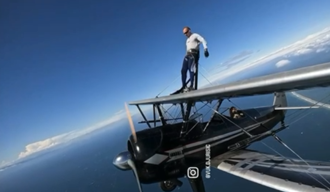 Podgoričanin šetao na aviona pri brzini od 200 kilometara na sat (VIDEO)