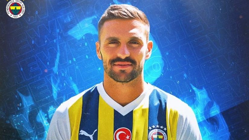 Zvanično: Dušan Tadić obukao dres Fenerbahčea