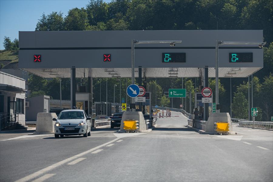 Od početka godine od auto-puta prihod blizu četiri miliona evra