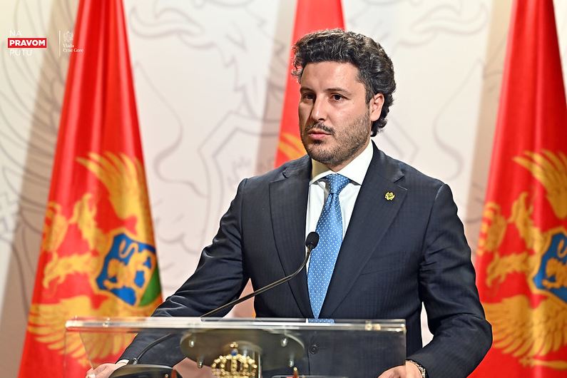 Abazović: Sve i da SDT ne radi, igra je završena i dokazi su na sigurnom; Može se očekivati da Brđanin bude vraćen na funkciju!