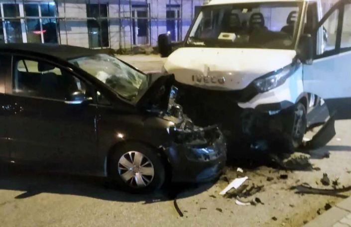 U saobraćajnoj nezgodi u Sutomoru teško povrijeđena jedna osoba