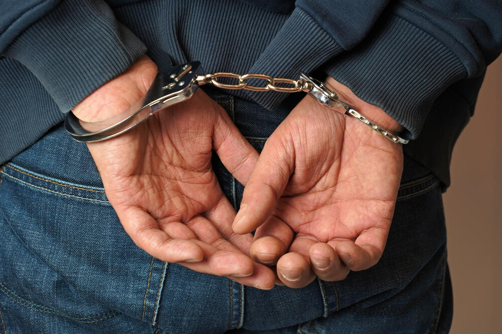 Vozio drogiran u Baru, pa uhapšen!