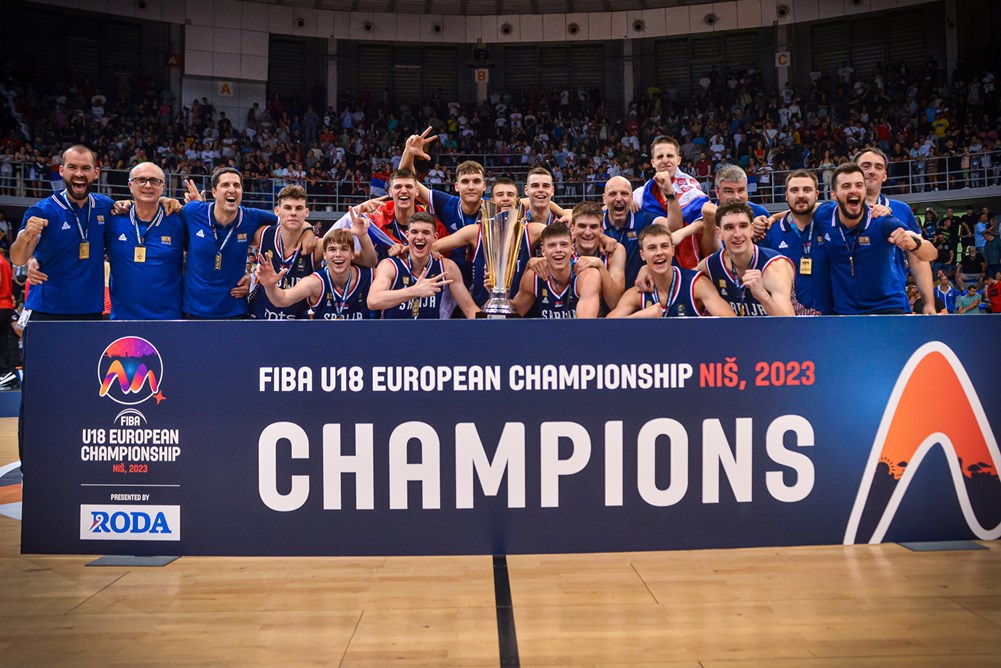 „Orlići“ na krovu Evrope: Topić MVP!