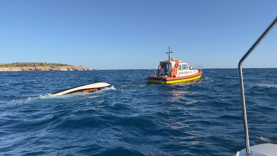 Potonuo gliser kod Luštice, spaseno devet osoba