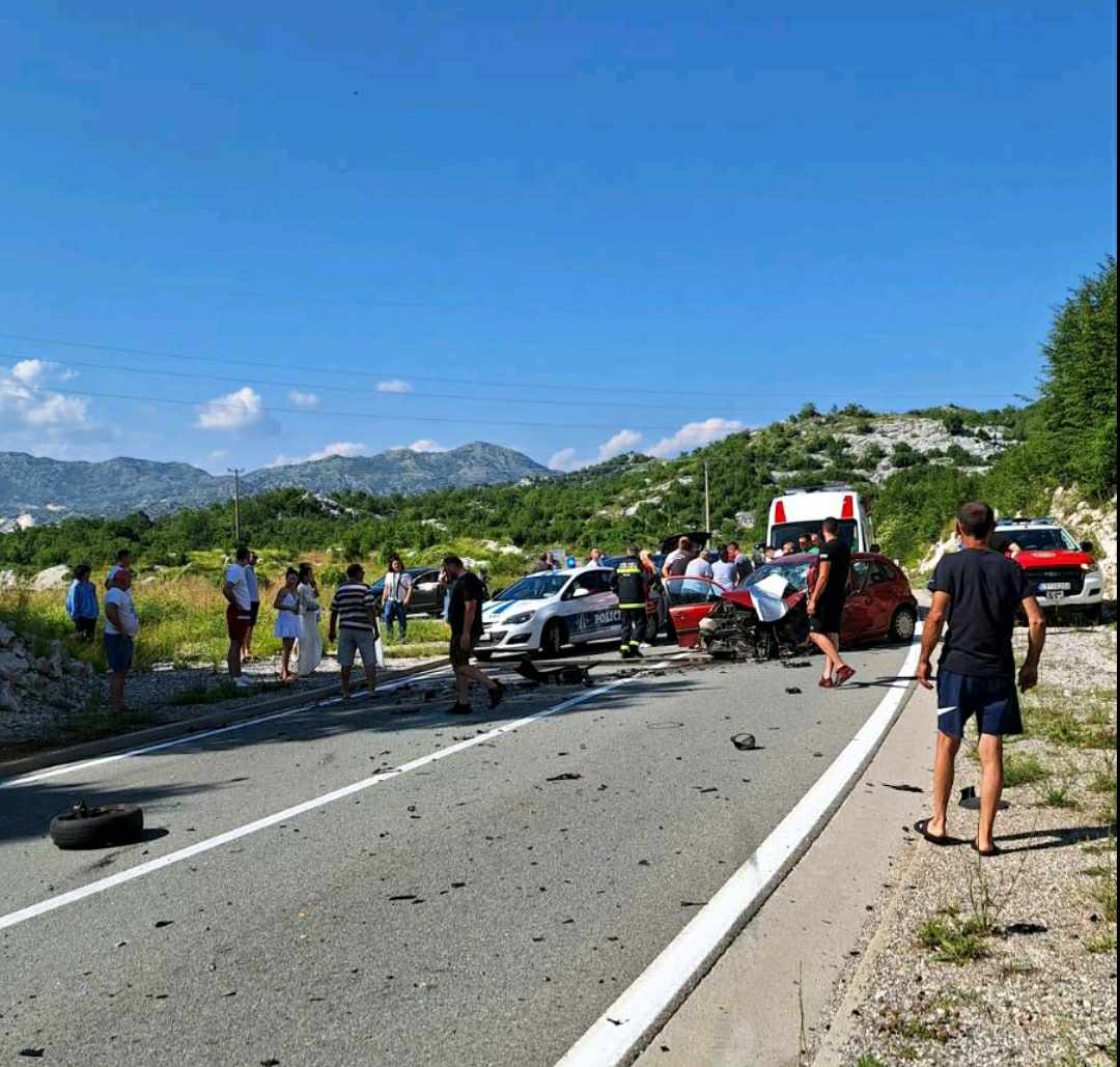 Udes na putu Cetinje – Budva, ima povrijeđenih