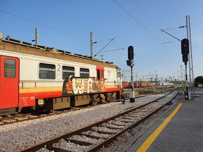 U vozovima bez klima je nepodnošljivo, a putnici se žale i na higijenu