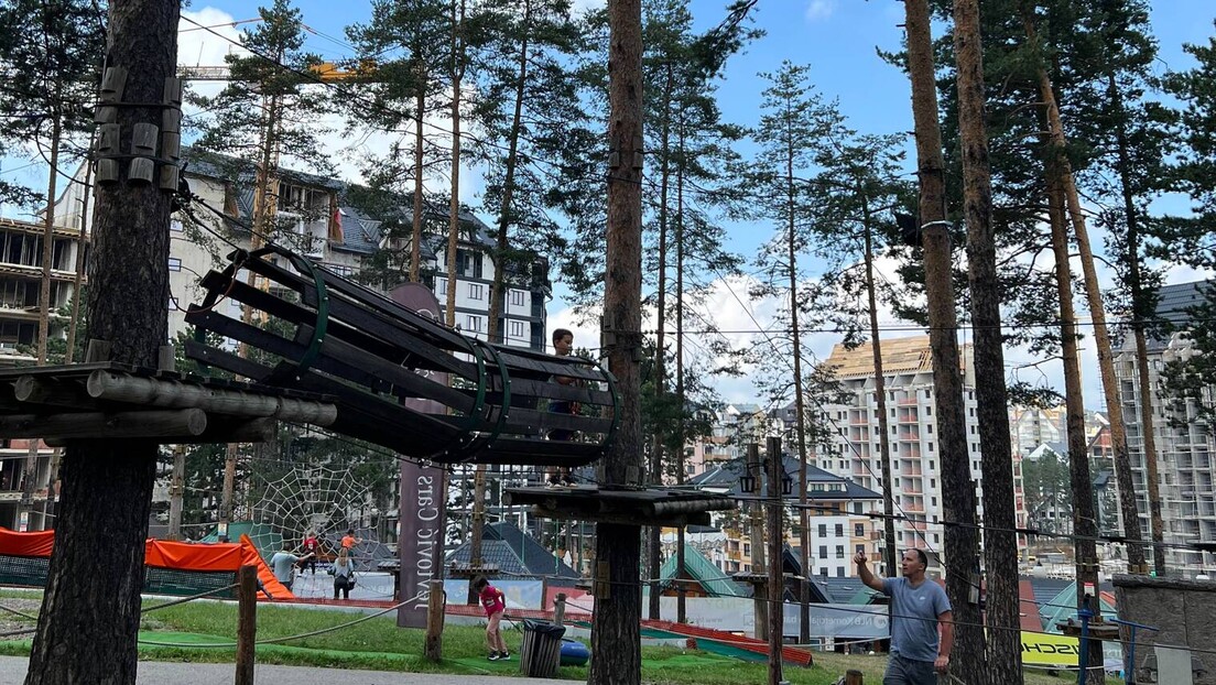 Dozovi se, Srbine!