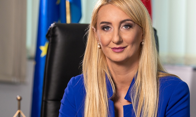 Ko će odgovarati zbog skandaloznog propusta ASK-a? Privatna firma iz druge države imala uvid u matične brojeve svih funkcionera