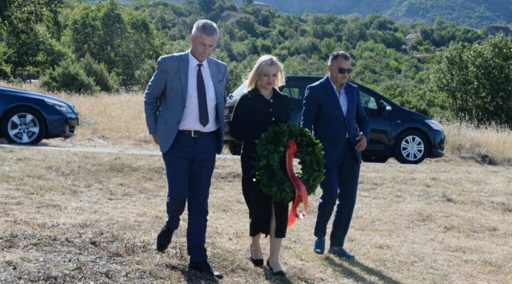 Borovinić Bojović položila vijenac na spomenik boju na Fundini