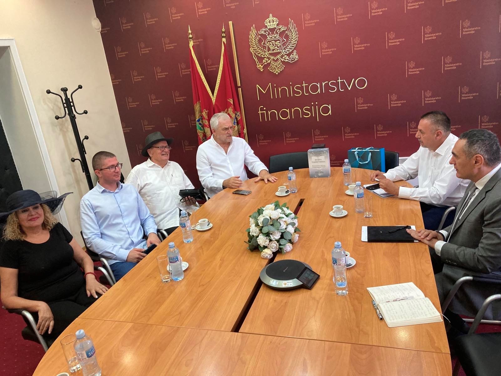 Damjanović ugostio predstavnike Udruženja kniževnika: Podrška očuvanju kulturnog i istorijskog nasleđa Crne Gore