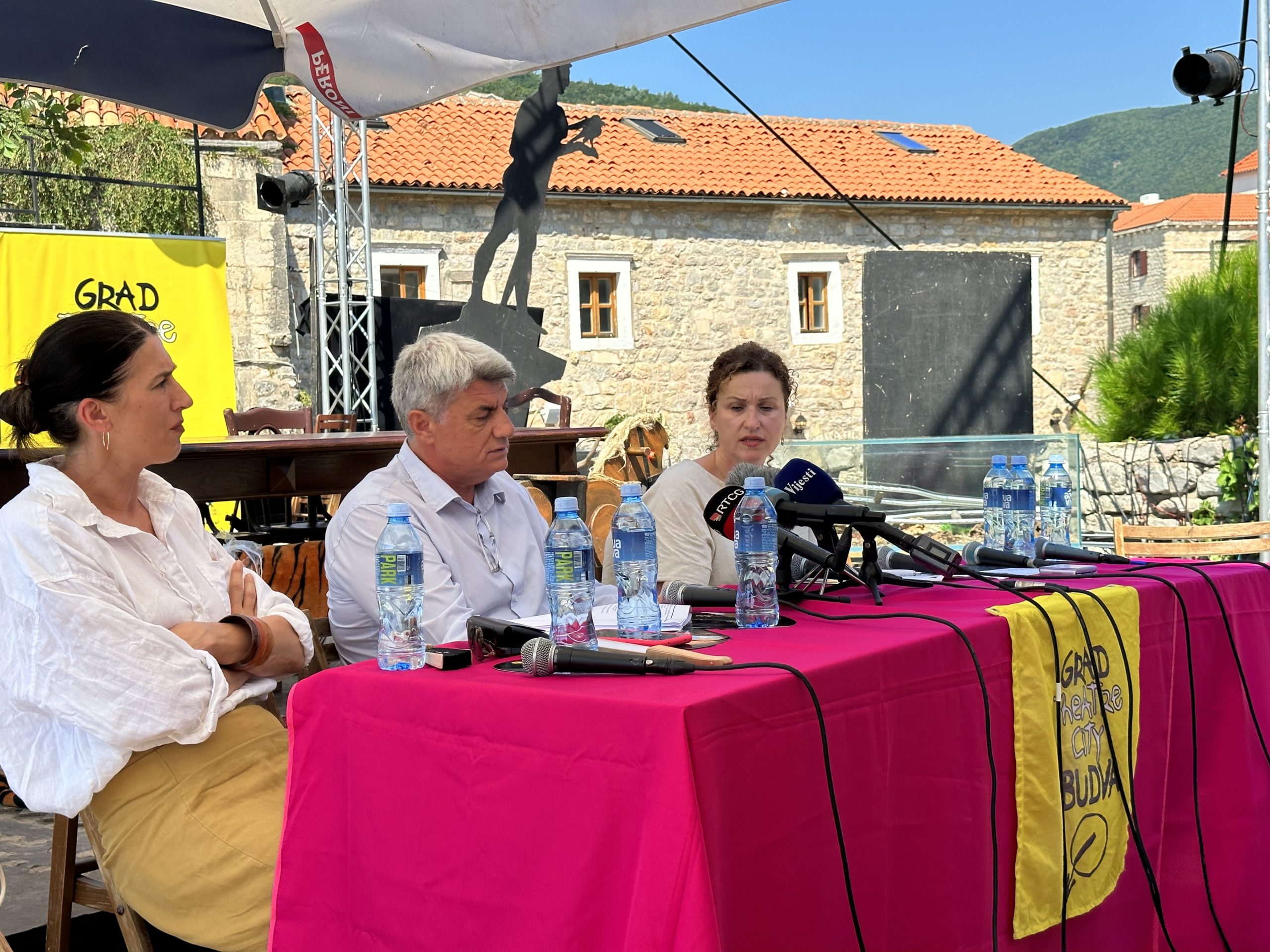 „Grad teatar je primarna, centralna i najvažnija kulturna manifestacija u Budvi“