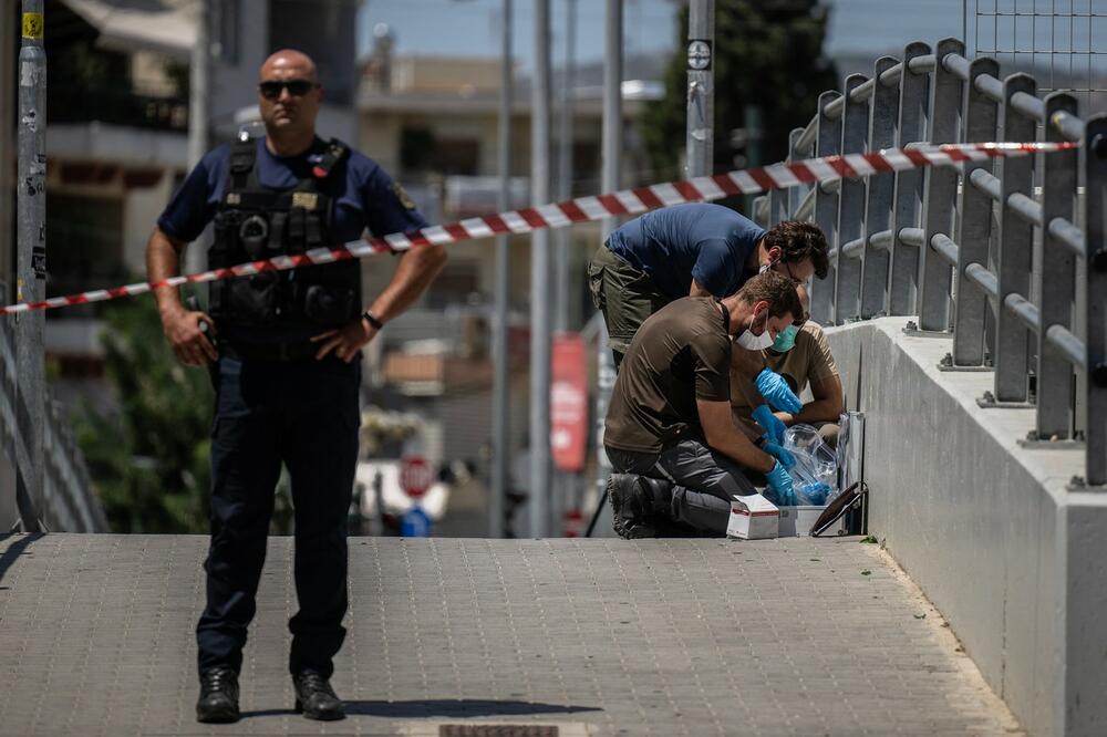 Crnogorska policija obavijestila grčke kolege da „rizični navijači“ iz Hrvatske stižu u Atinu