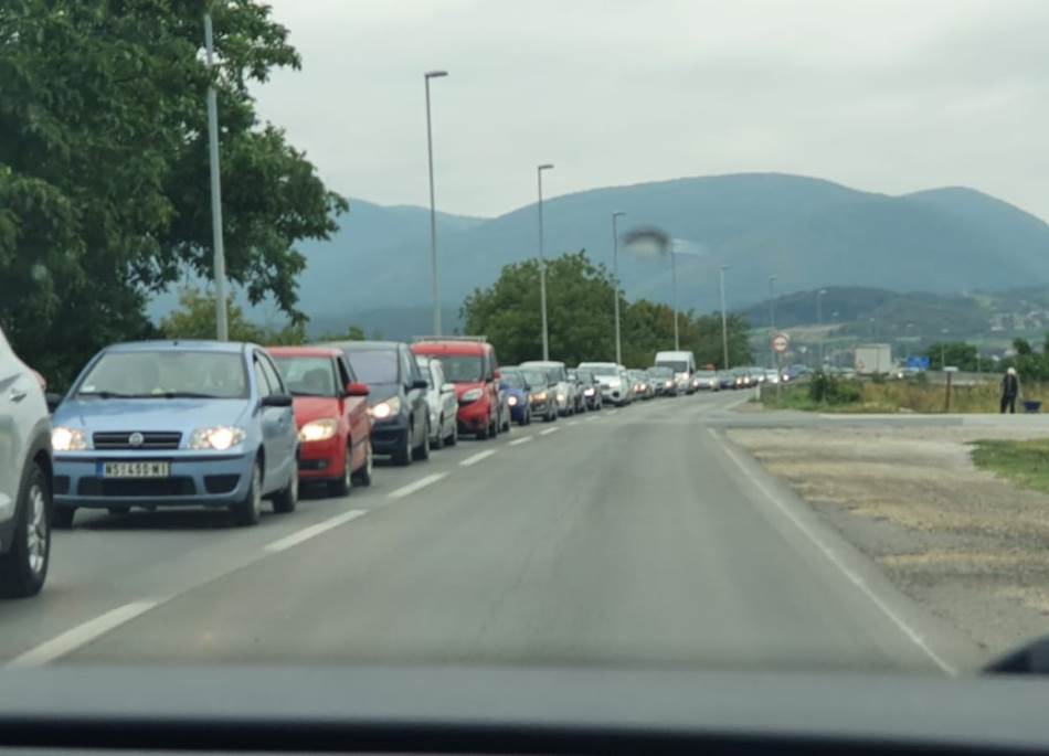 Očekuje se pojačan intenzitet saobraćaja na većini puteva