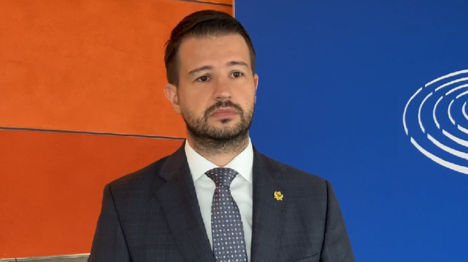 Služba predsjednika Crne Gore: Milatović nije tražio novo vozilo, vratio je i Majbah