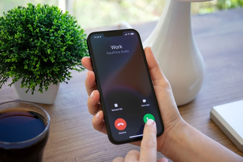 Apple probao da promijeni mjesto gdje se nalazi „End Call“ dugme, pa se predomislio zbog pritiska korisnika