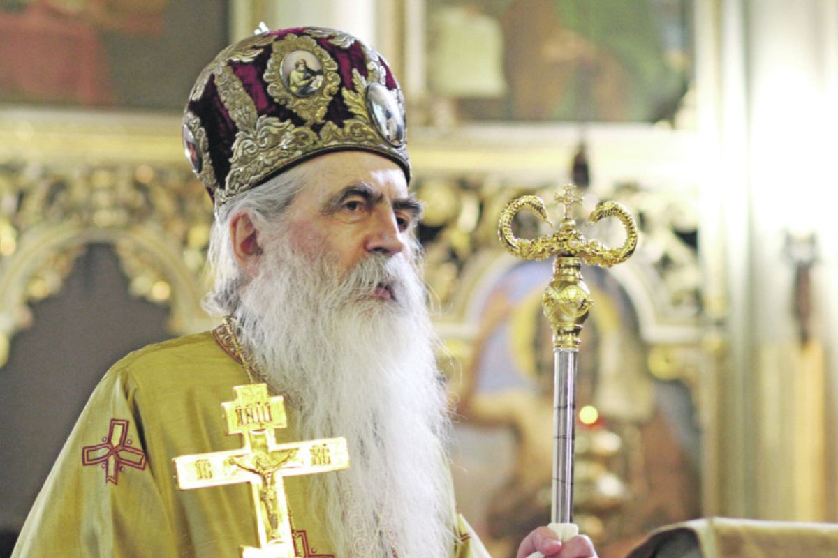 Vladika Irinej: Rukovodstvo Crne Gore izdalo istoriju i pretke