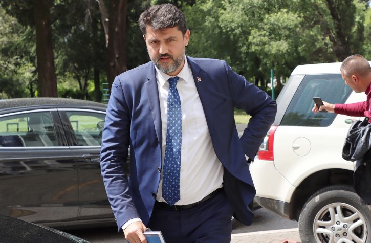 Božović stigao u Crnu Goru, ukinuta mu zabrana ulaska