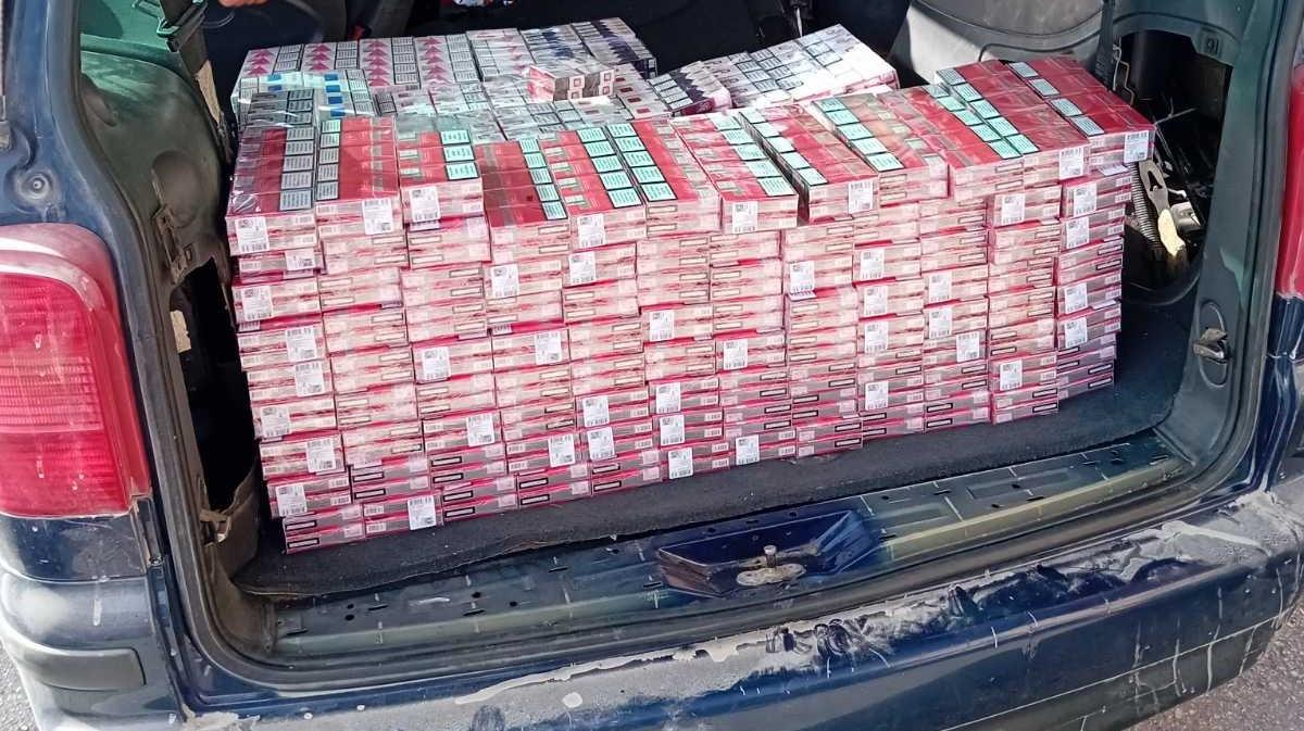 Uhapšen osumnjičeni: U bunkeru automobila krijumčario cigarete