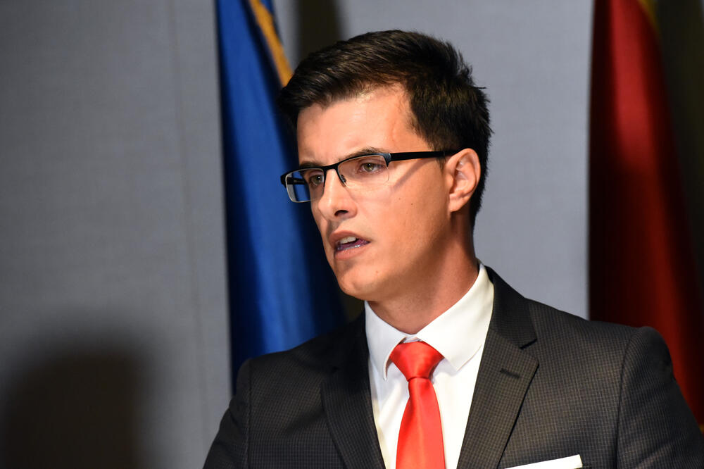 Od 560 zaposlenih u Vodovodu 84 su direktori ili šefovi