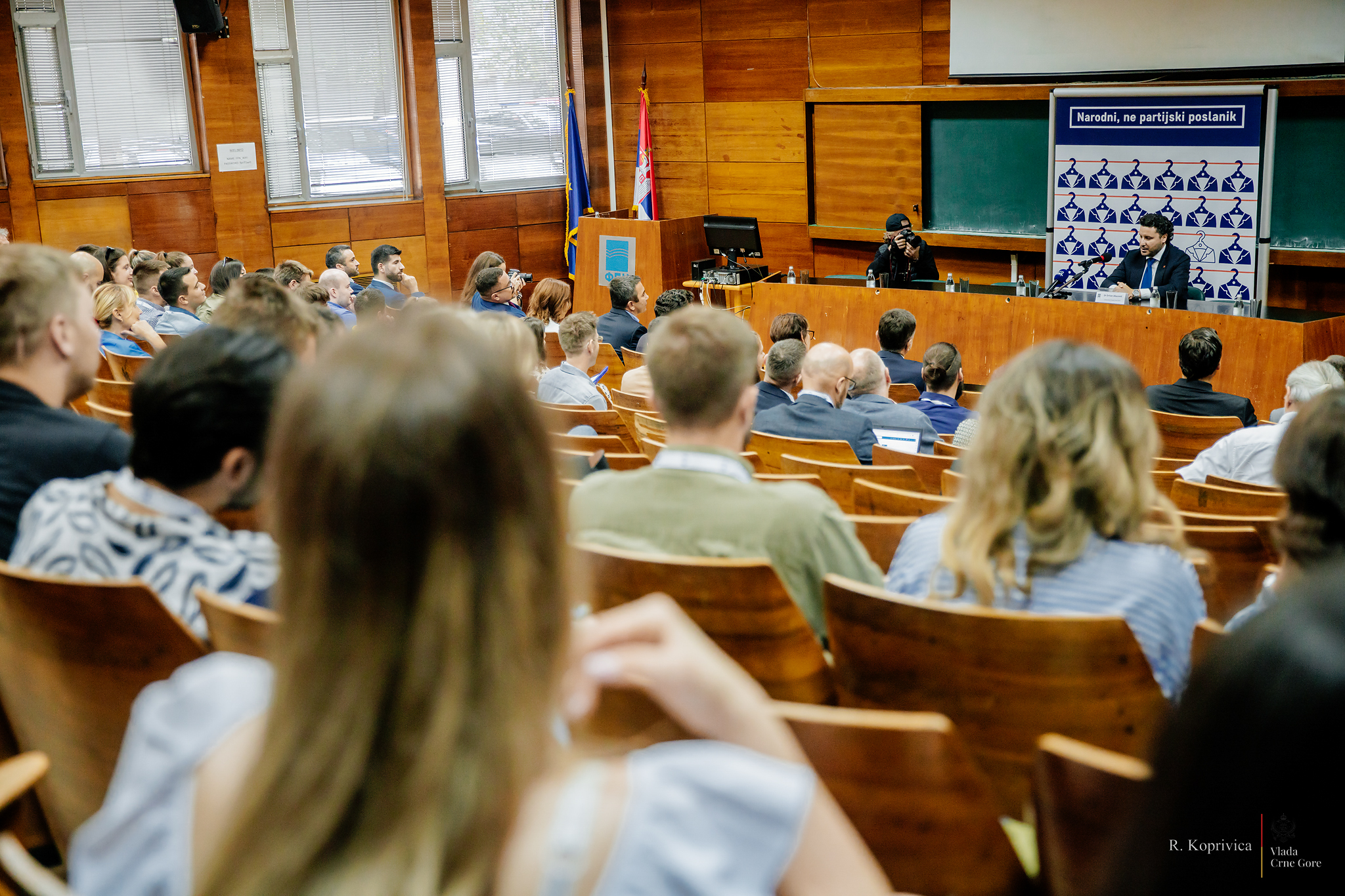 Abazović održao predavanje na FPN-u u Beogradu: Crna Gora će dobiti stabilnu Vladu tek kad dodatno desetkuje organizovani kriminal