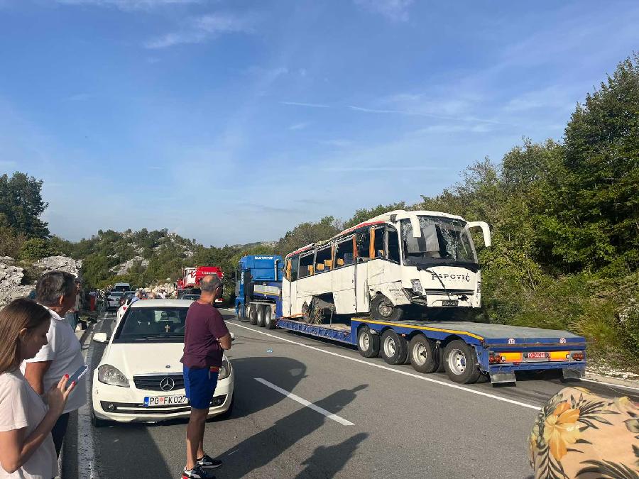 Vozač autobusa koji je sletio na putu Cetinje – Budva još u KCCG, po izlasku ga čeka tužilac