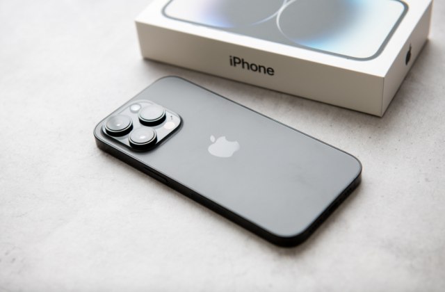 Francuzi obustavili prodaju iPhone 12 zbog previsoke radijacije