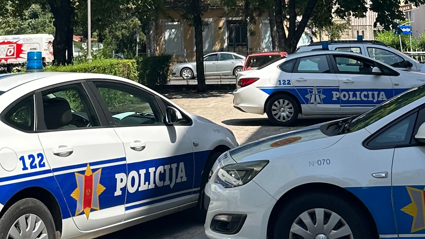 Nikšićka policija procesuirala 16 lica zbog marihuane, kokaina, metamfetamina…